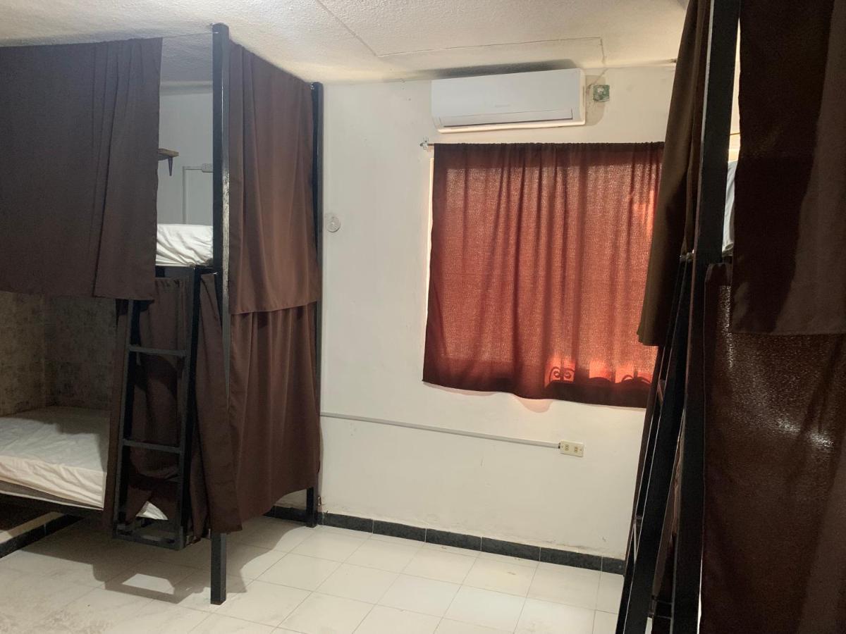Spanglish Hostel Valladolid  Ngoại thất bức ảnh